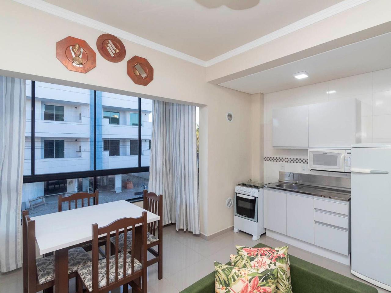 Apartamento Economico Para 4 Pessoas Em Bombinhas Buitenkant foto